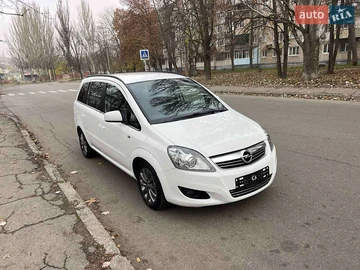 Авто Opel Zafira 2012 № 8211374