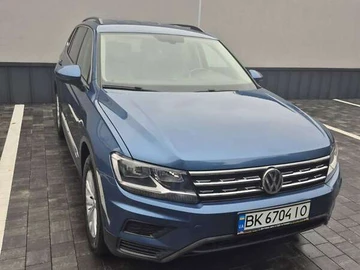 Авто Volkswagen Tiguan 2017 № 8211734