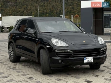 Авто Porsche Cayenne 2013 № 8211821