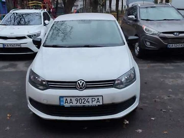Авто Volkswagen Polo 2013 № 8212149