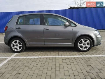 Авто Volkswagen Golf Plus 2008 № 8212157