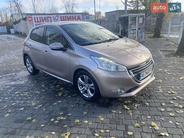 Авто Peugeot 208 2015 № 8212158