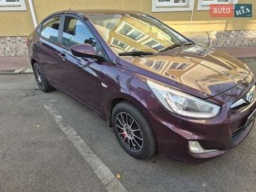 Авто Hyundai Accent 2013 № 8212164