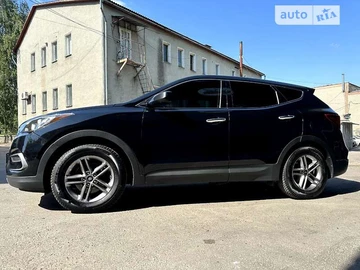 Авто Hyundai Santa Fe 2017 № 8212301