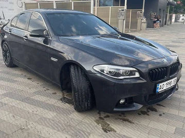 Авто BMW 5 Series 2013 № 8212310