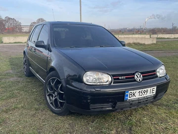 Авто Volkswagen Golf 1999 № 8212589