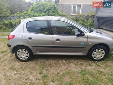 Авто Peugeot 206 2002 № 8212739