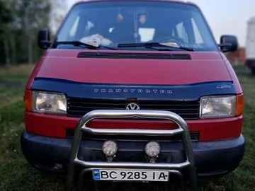 Авто Volkswagen Transporter 2000 № 8212757