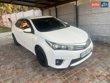 Авто Toyota Corolla 2013 № 8213032
