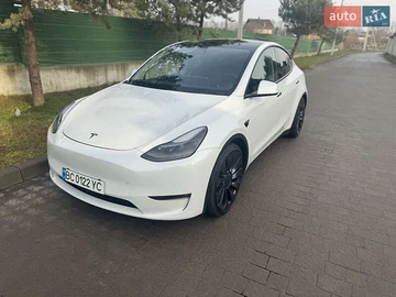 Авто Tesla Model Y 2022 № 8213332