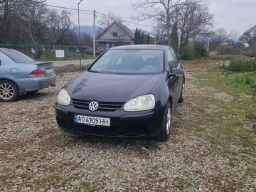 Авто Volkswagen Golf 2004 № 8213376