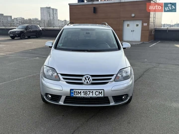 Авто Volkswagen Golf Plus 2007 № 8213487