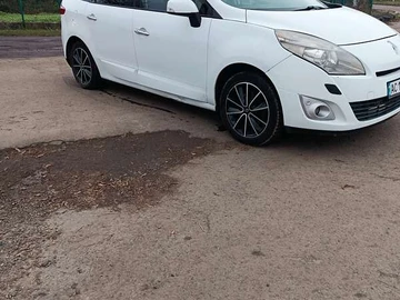 Авто Renault Grand Scenic 2010 № 8213968