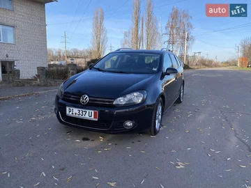 Авто Volkswagen Golf 2010 № 8214003