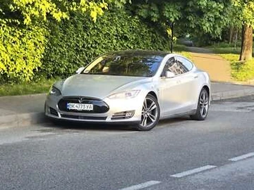 Авто Tesla Model S 2015 № 8214223