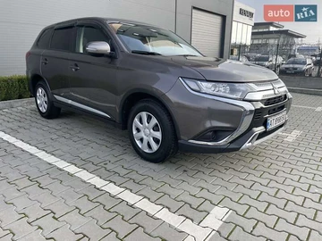 Авто Mitsubishi Outlander 2021 № 8214224