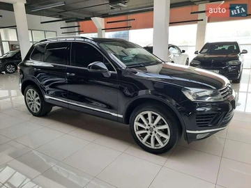 Авто Volkswagen Touareg 2017 № 8214252