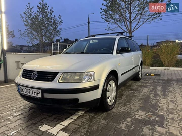 Авто Volkswagen Passat 1999 № 8214467