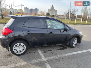 Авто Toyota Auris 2008 № 8214616