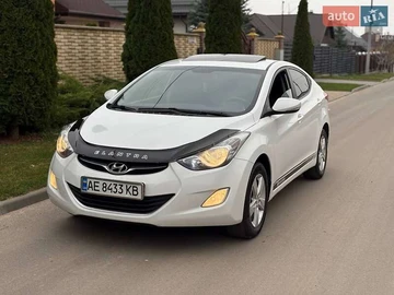 Авто Hyundai Elantra 2012 № 8214765
