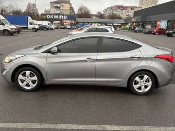 Авто Hyundai Elantra 2012 № 8214774