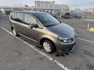 Авто Volkswagen Touran 2014 № 8214840
