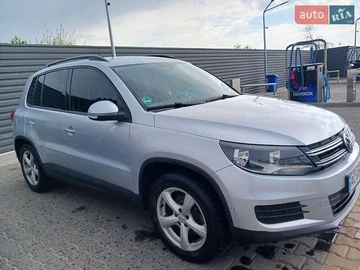 Авто Volkswagen Tiguan 2012 № 8215027