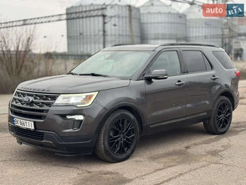 Авто Ford Explorer 2018 № 8215106