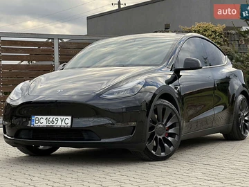 Авто Tesla Model Y 2023 № 8215155