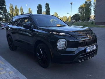Авто Mitsubishi Outlander 2024 № 8215162