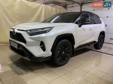 Авто Toyota Rav4 2024 № 8215247