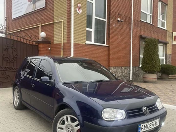 Авто Volkswagen Golf 2000 № 8215430