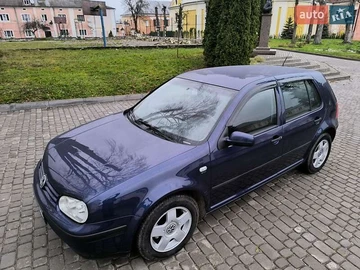 Авто Volkswagen Golf 2002 № 8215449