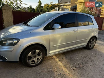 Авто Volkswagen Golf Plus 2006 № 8215495