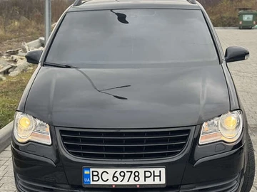 Авто Volkswagen Touran 2008 № 8215727
