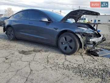 Авто Tesla Model 3 2023 № 8215759