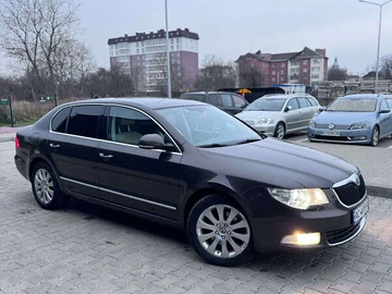 Авто Skoda Superb 2009 № 8215770