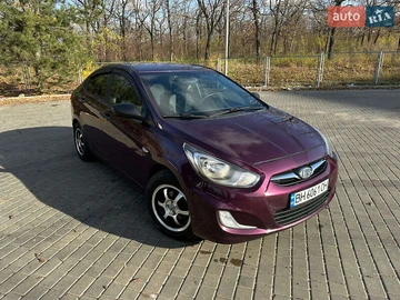 Авто Hyundai Accent 2013 № 8215774