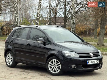 Авто Volkswagen Golf Plus 2010 № 8215775
