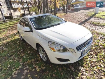 Авто Volvo S60 2011 № 8215776
