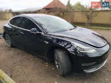 Авто Tesla Model 3 2018 № 8215817