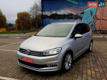 Авто Volkswagen Touran 2017 № 8216074
