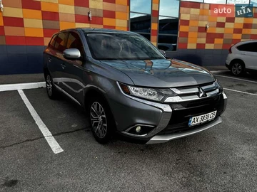 Авто Mitsubishi Outlander 2017 № 8216101