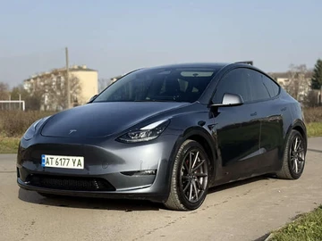 Авто Tesla Model Y 2022 № 8216107
