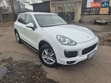 Авто Porsche Cayenne 2014 № 8216223
