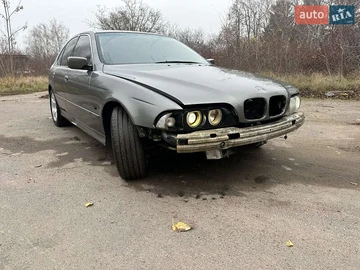 Авто BMW 5 Series 2002 № 8216343