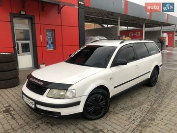 Авто Volkswagen Passat 1999 № 8216373