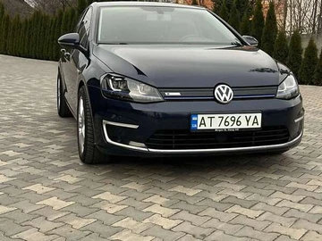 Авто Volkswagen E-Golf 2015 № 8216692