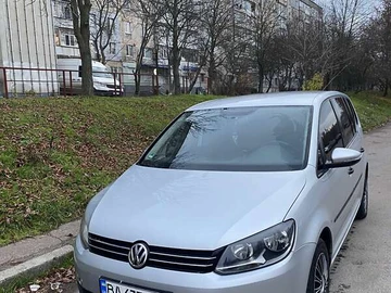 Авто Volkswagen Touran 2011 № 8216807