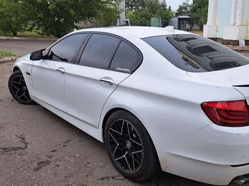 Авто BMW 5 Series 2012 № 8216894